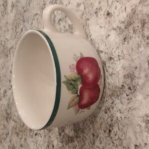 Apple Design Ceramic Mug